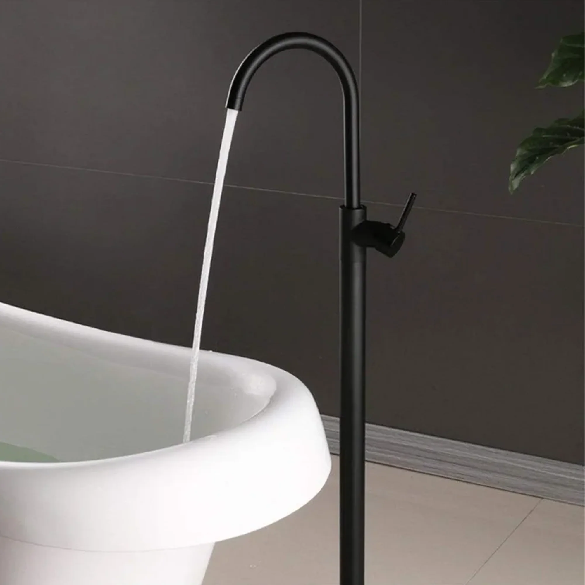 Griferia Monocontrol Llenado de Tina Pedestal Negro Mate - Image 3